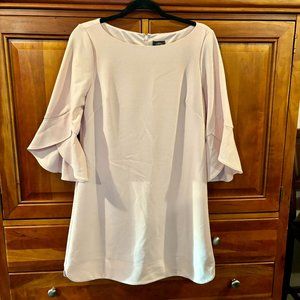 Blush Vince Camuto 3/4 Bell Sleeve Dress